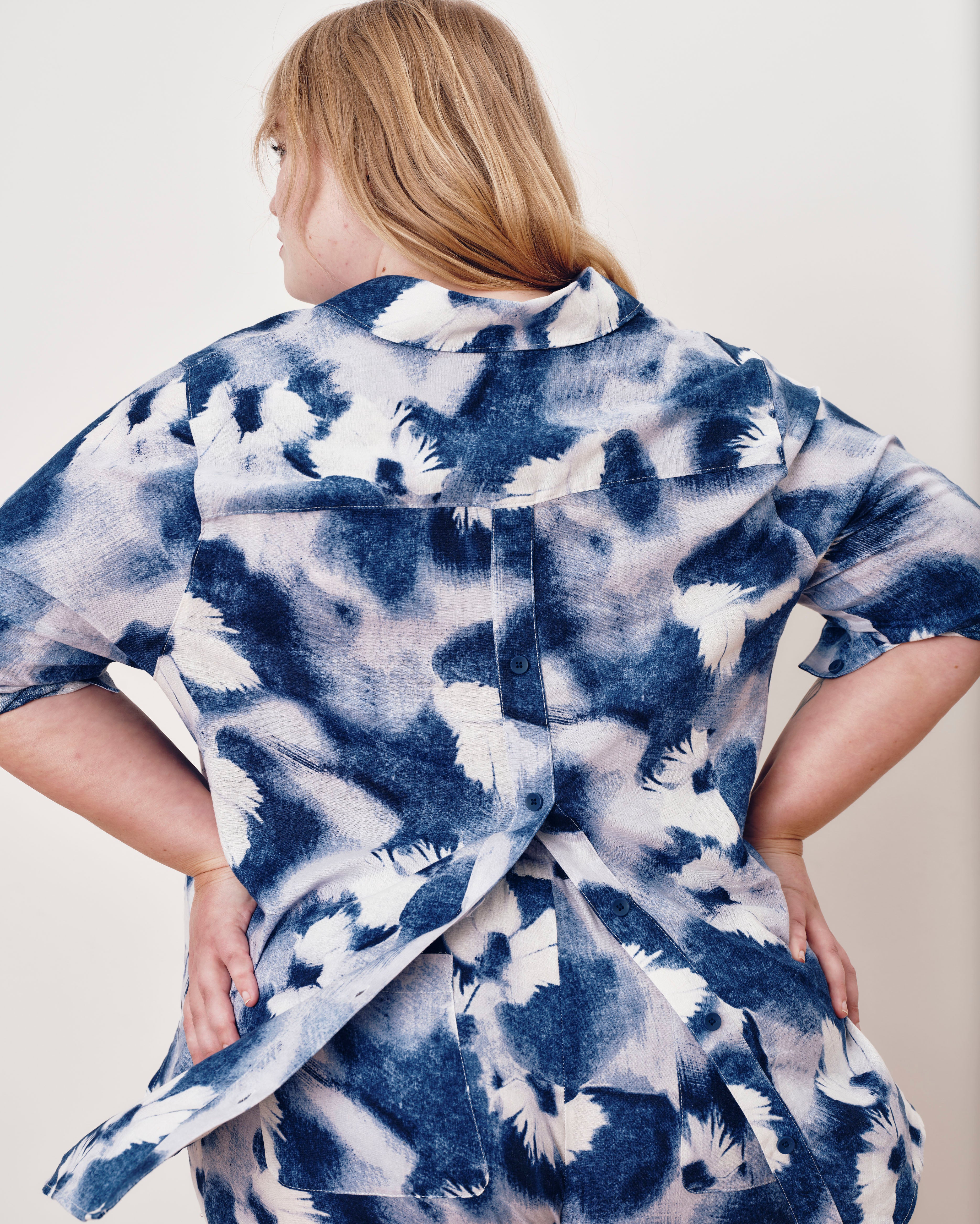 Button Back Linen Polo Shirt - Blue Pressed Flower Print - Image 2