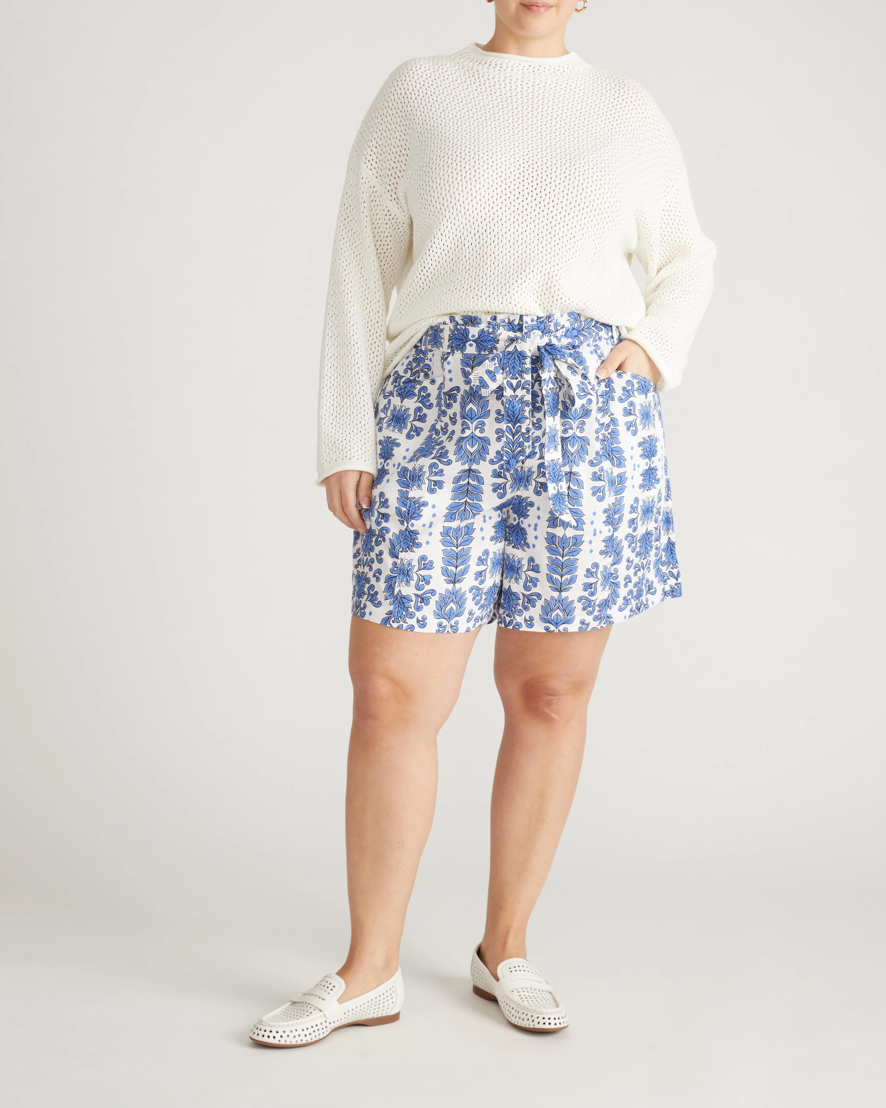 Harbor Stretch Linen Paperbag Shorts - Rococo Beach Print - Image 2