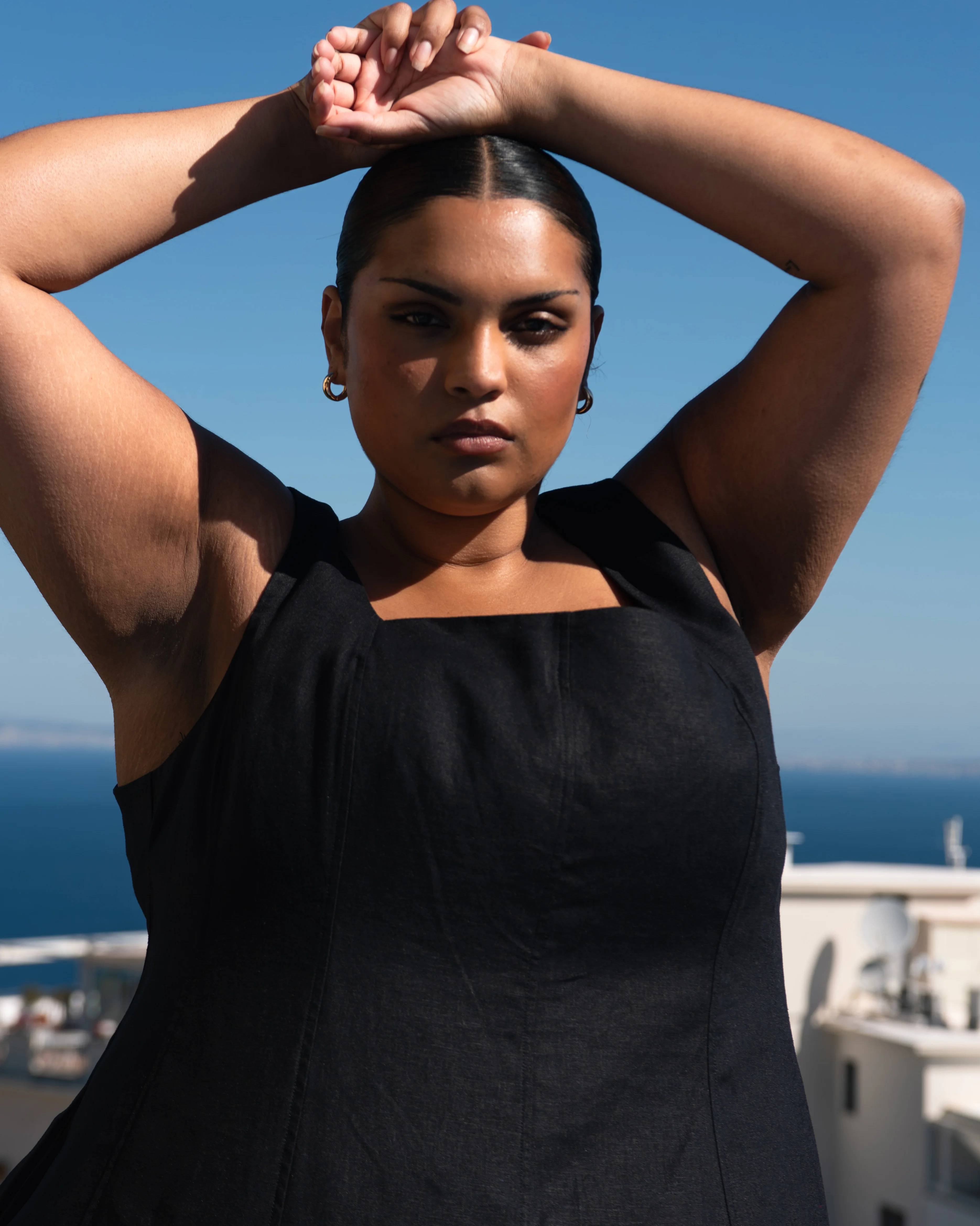Saulay Square Neck Linen Midi Dress - Black